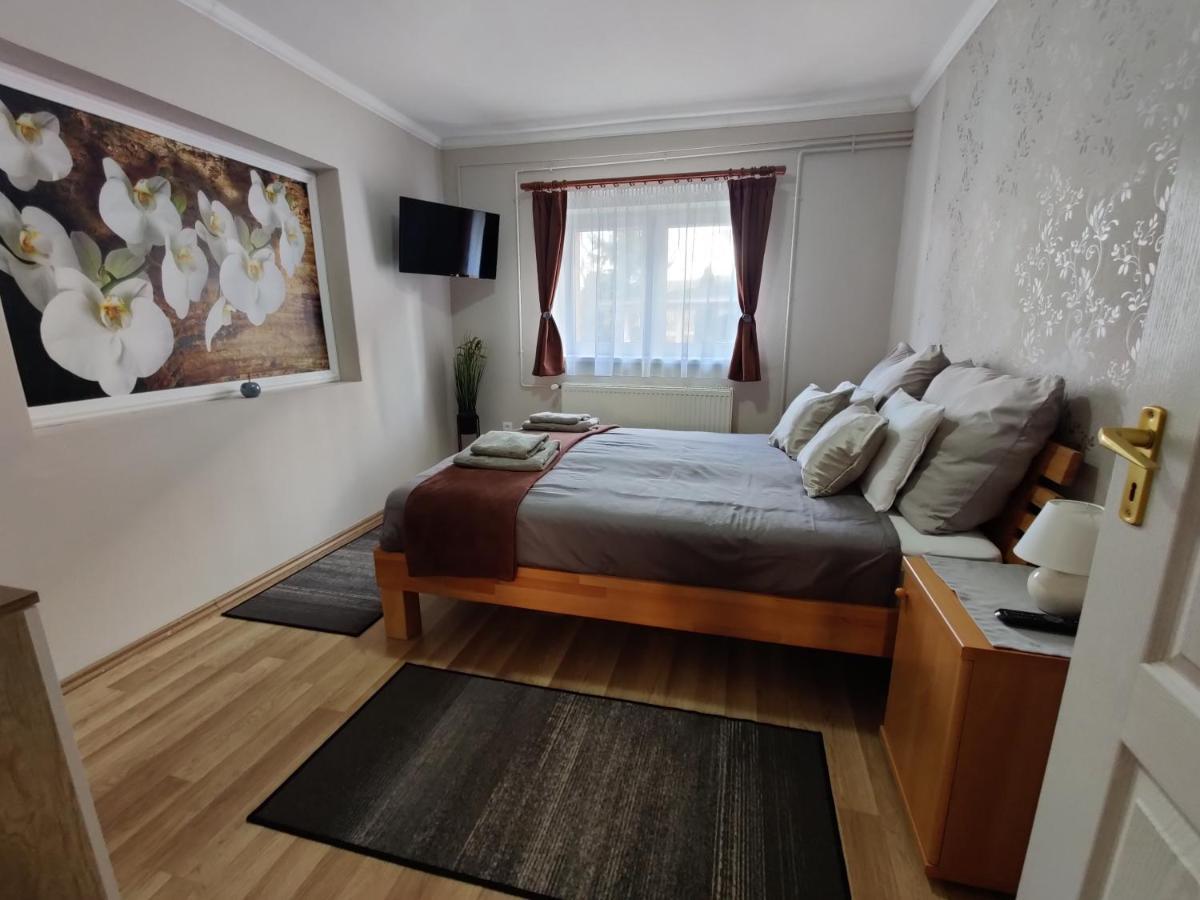 Katalin Apartmanhaz Miskolc Eksteriør billede