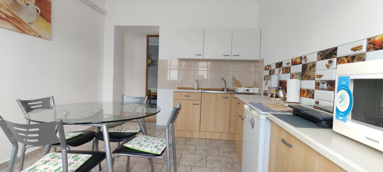 Katalin Apartmanhaz Miskolc Eksteriør billede