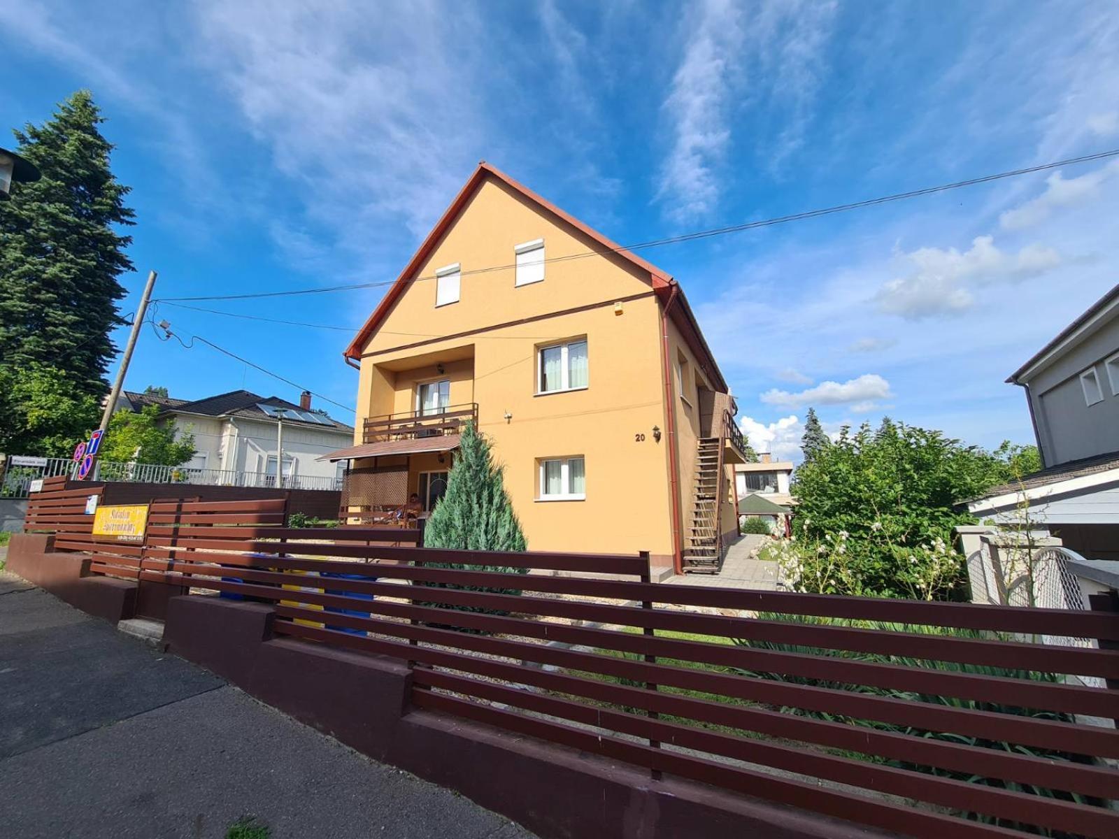 Katalin Apartmanhaz Miskolc Eksteriør billede